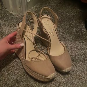 Jessica Simpson beige heels size 7 1/2